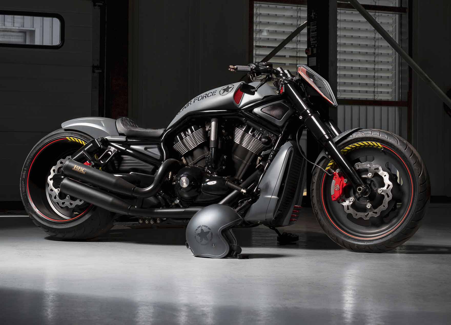 Harley Davidson V-Rod Custom Bike Harley Davidson V-Rod Custom Bike
